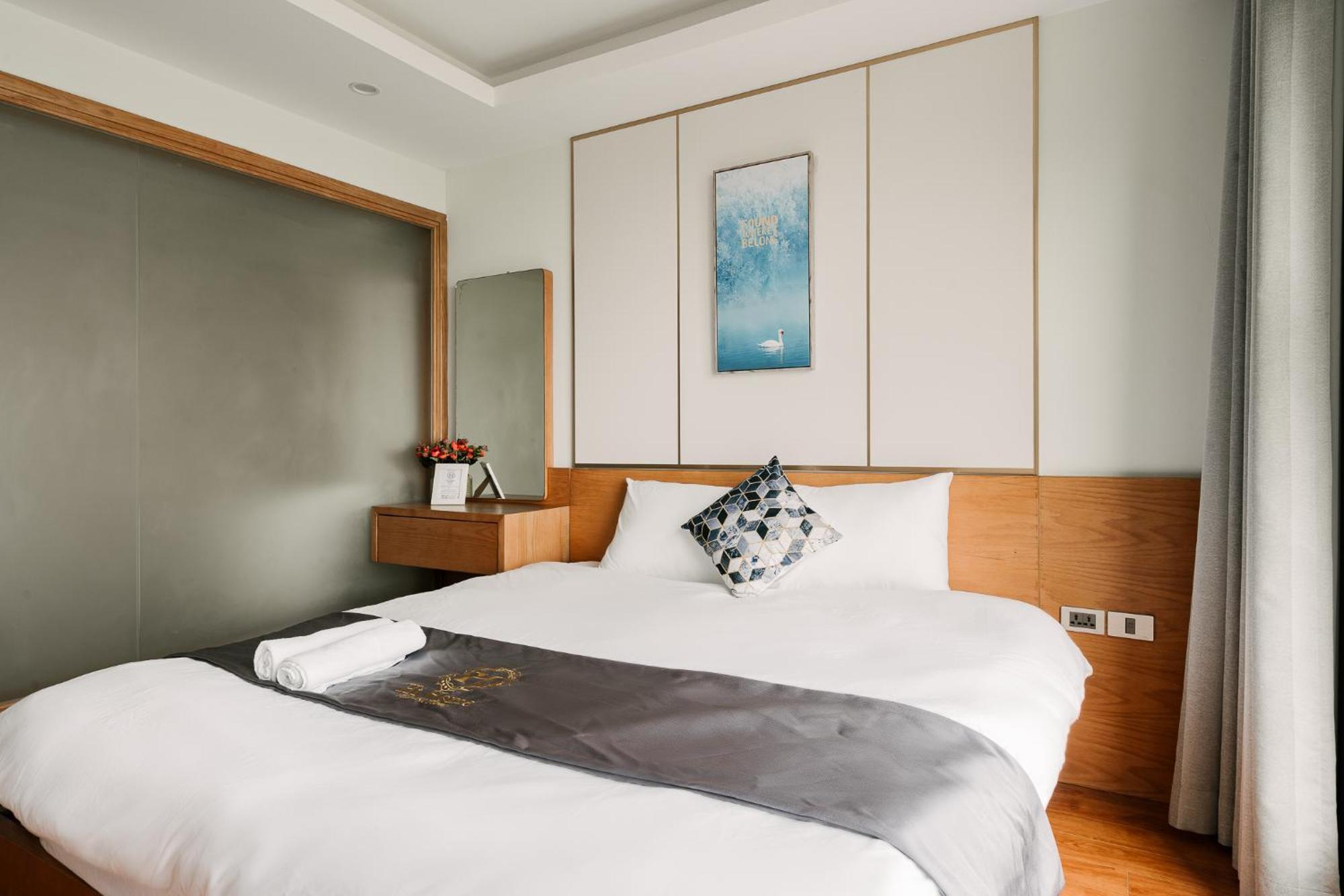 Hi-Home Suites - The West Lake Xuan Dieu Hanoi Buitenkant foto